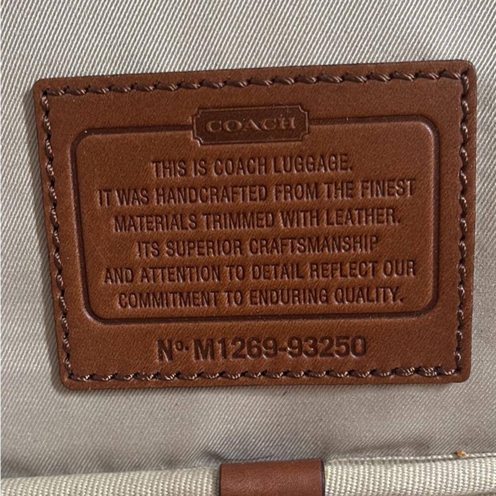 Coach Weekender Bag - Picture 4 of 10